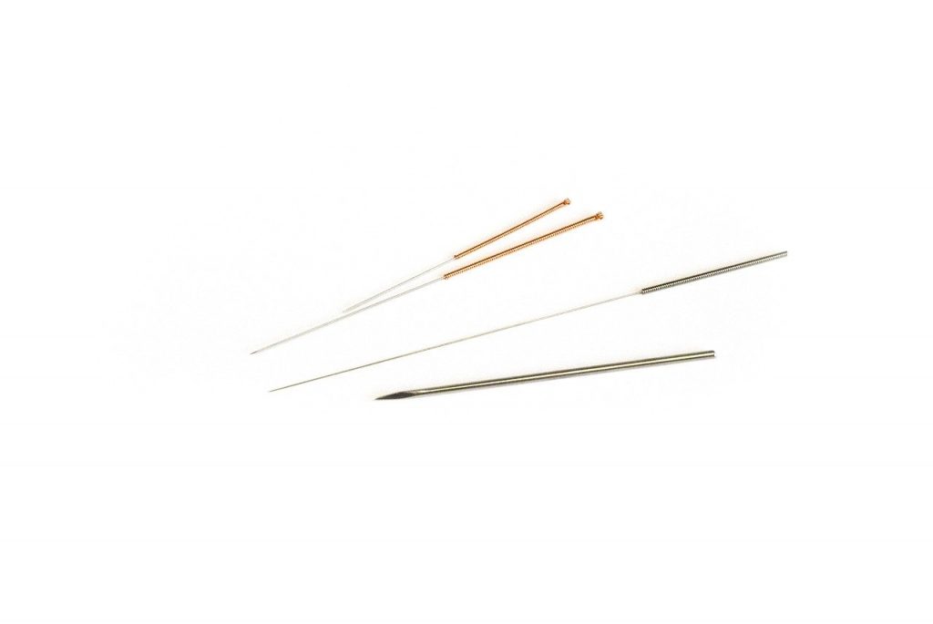 traditional chinese medicine, acupuncture needles, acupuncture-2451944.jpg